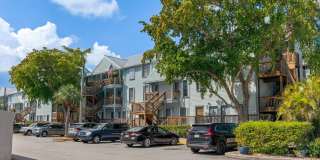 Spacious 3 Bedroom Townhome Available Now! Gallery 1