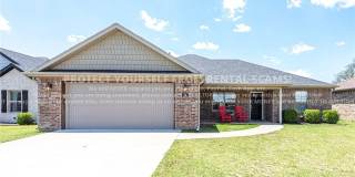 533 Brinley Street Gallery 1