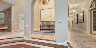 285 W Westminster Avenue Gallery 10