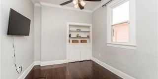1526 DANTE Street Gallery 21