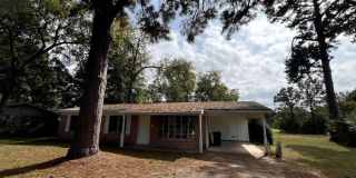 5645 Knollcrest Drive Gallery 1