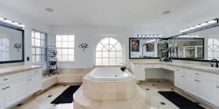 Beautiful Canal-Front 4BR Home with Pool & 3-Car Garage Gallery 22