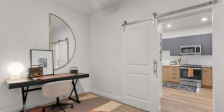 Linden Hill Gallery 20