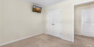 116 Ventura Place Gallery 24