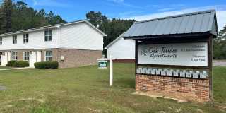 2BD/1.5B Apartment in Adel Gallery 1