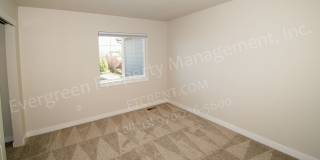 Stunning 3 Bedroom, 2.5 Bath Townhome in Beautiful Windsor! Gallery 20