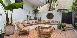 2065 Watsonia Ter Gallery 23