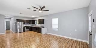 2318 SEMINOLE Place Gallery 1