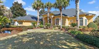 Stunning Lagoon Residence! Gallery 3