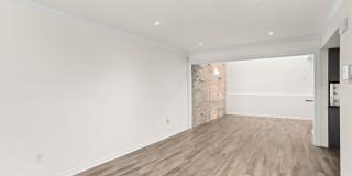 ALAMO HEIGHTS  |  TOWNHOME  |  REMODELED  |  HUGE TERRACE Gallery 16