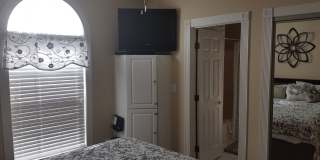 Beautifully furnished 1 bed condo in Myrtlewood community - If application is completed within 48 hours of showing application fee will be waived. Gallery 7