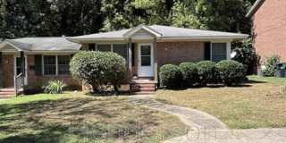 4811 Malibu Drive Gallery 1