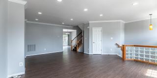 24635 KINGS CANYON Square Gallery 10
