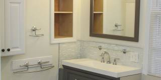 201 W Duffy Street -  B Upstairs Gallery 21