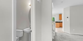 45426 Clarkes Crossing Square Gallery 16