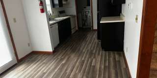 1604 S Pinestone Gallery 4
