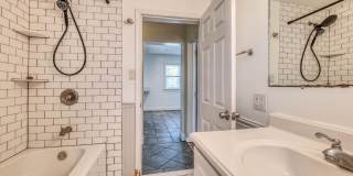 137 W Johnson Ave Gallery 21