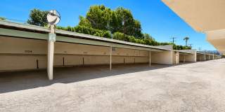 Tarzana Five Apartments Gallery 10