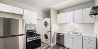 Charming 1 bed/1bath in The Highland Gallery 5