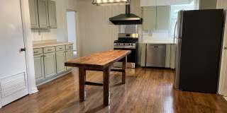 215 Stephens Street Gallery 8