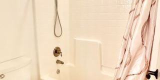 Great Single Story Home Minutes from Everything in Quiet cul-de-sac Street & Neighborhood Location of Vista! Gallery 21