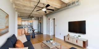230 West Alabama Apartments Gallery 36
