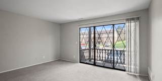 Chalet Villa Apartments Gallery 13