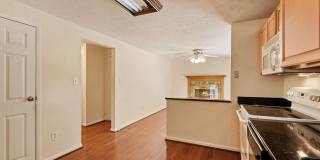 9404 MIRROR POND Drive Gallery 25