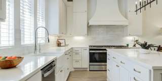 Beautiful four bedroom home in Kelsey Park! Gallery 1
