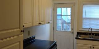 Adorable Two Bedroom Home in Edgewood! Gallery 4