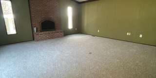 Stunning 3 Bedroom Oasis in Livonia-Move-In Ready!! Gallery 13