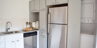 Interstate Gallery 13