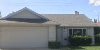 Charming 3 bedroom home Gallery 1