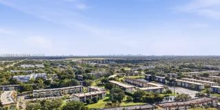 300 S Hollybrook Dr Gallery 1