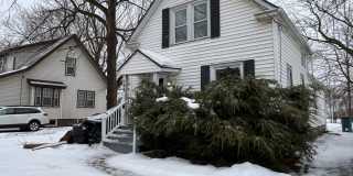 3 Bedroom 1 Bath, Single Family Home, Lyell - Otis Neighborhood! Gallery 1