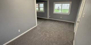 Cute 2 Bedroom Home with Large yard! Gallery 13