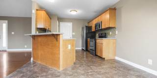 Pet Friendly Three Bedroom! Gallery 5