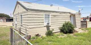 2bed/1 Bath - Available May Gallery 12