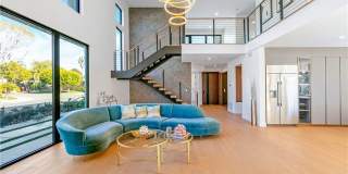 853 Oak Street Gallery 6