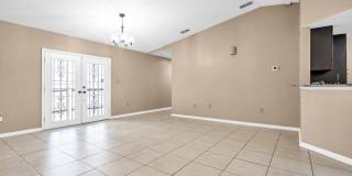 Beautiful 3 Bedroom Home Gallery 12