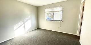 Beautifully updated 3 bedroom 2 bath home in Greeley! Gallery 24