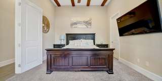 75 Marbella Gallery 21