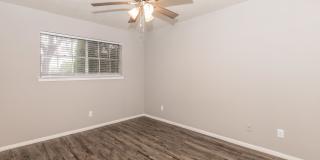 Camelot Apartments Gallery 11