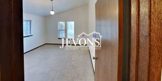 Enjoy this charming condo near Randall Park and Yakima Valley College, with water, sewer, and garbage included! Gallery 27