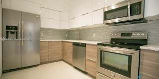 9381 E Bay Harbor Dr Gallery 11