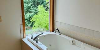 Stunning Custom Home with Beautiful Views Gallery 29