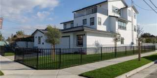 211 N Hathaway Gallery 1