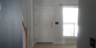 Lovely Townhome in Southeast Columbia Gallery 6