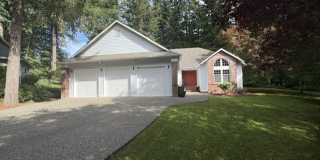 Relax and Unwind in This Beautiful Gig Harbor Rental Gallery 1