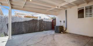 712 W Longden Gallery 23